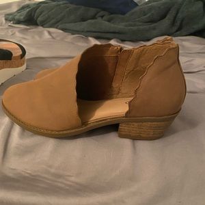 Cute scalloped small wedge booties